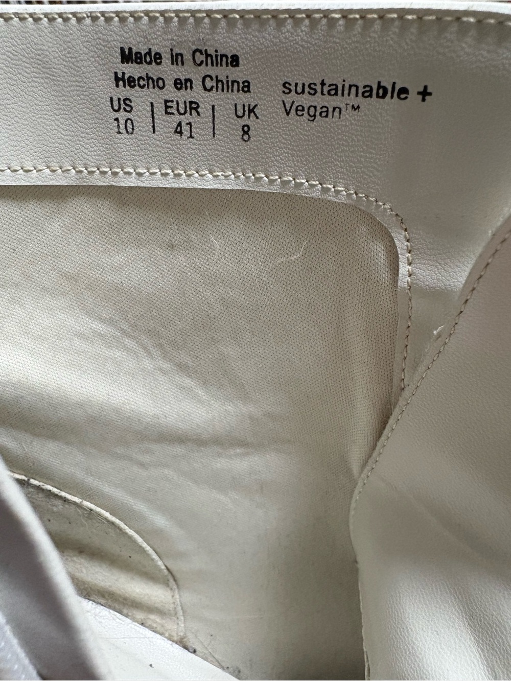 White boots Call It Spring Size 10 - Picture 4 of 5